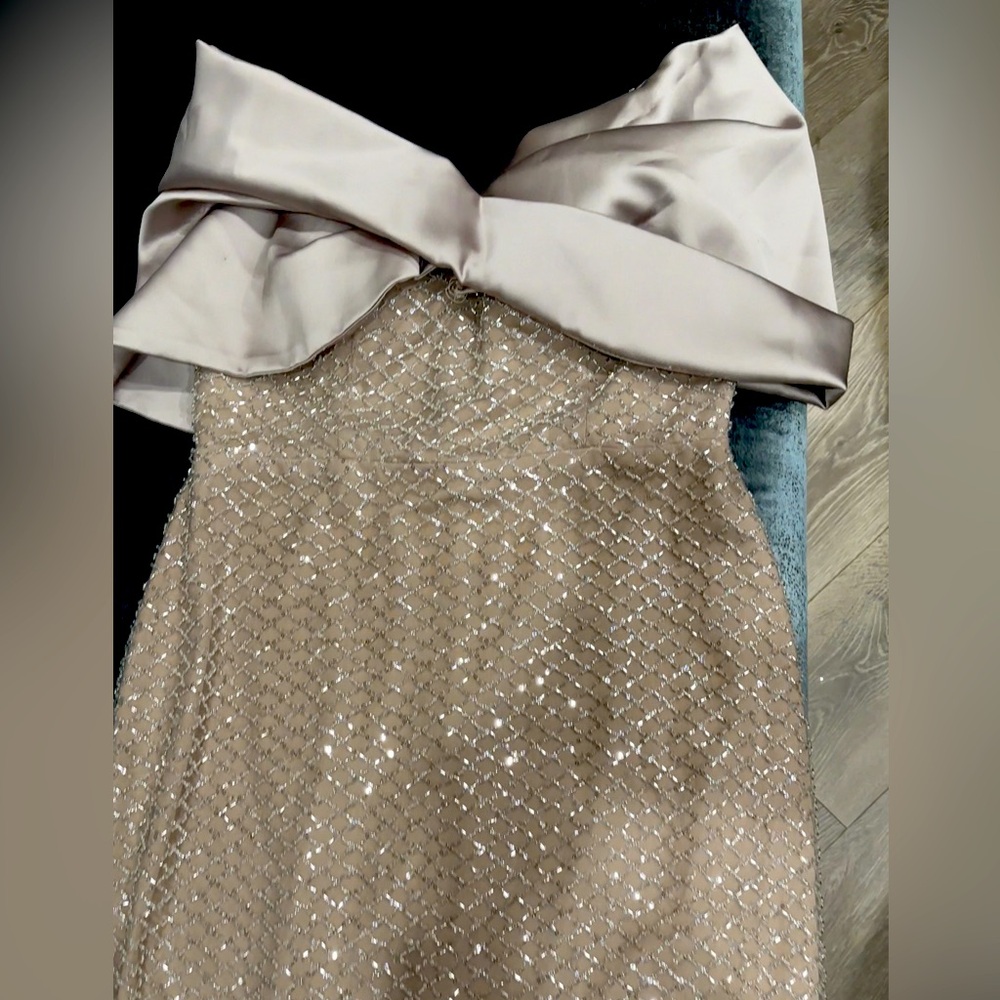 Evening maxi embellished dress